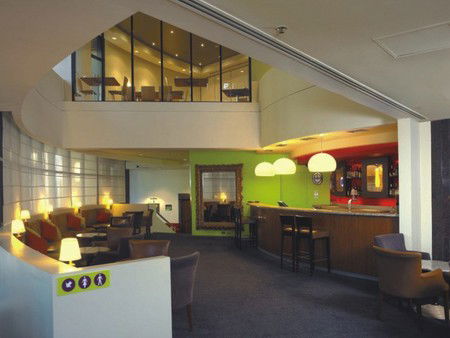 Vibe Hotel North Sydney - Surfers Gold Coast 3
