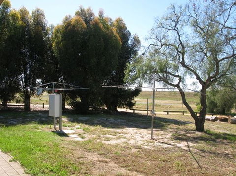 Natimuk Lake Caravan Park - Surfers Gold Coast 4