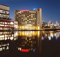 Crowne Plaza Melbourne - Surfers Gold Coast