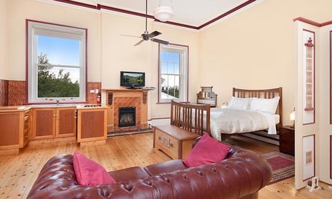 Annesley House - Surfers Gold Coast 4