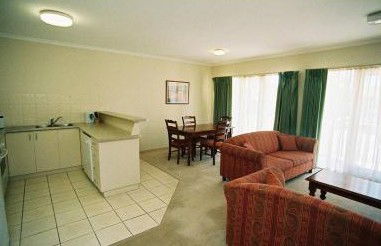 Ballarat Colonial Motor Inn - Surfers Gold Coast 6