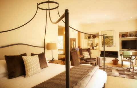 Lake House - Surfers Gold Coast 1