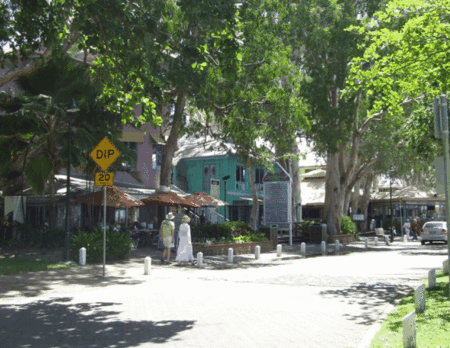 Villa Paradiso - Surfers Gold Coast 1