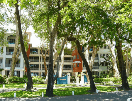 Villa Paradiso - Surfers Gold Coast 2