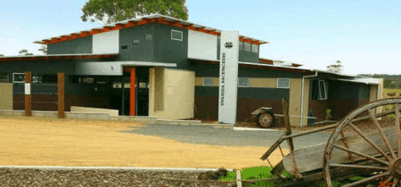 Swansea Backpacker Lodge - Surfers Gold Coast