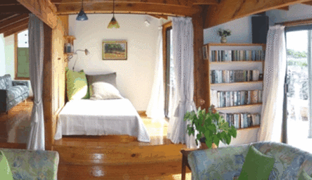 Aurora Beach Cottage - Surfers Gold Coast 2