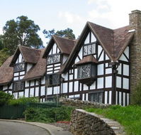 William Shakespeare's Bed  Breakfast - Surfers Gold Coast