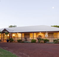 Toby Inlet Bed  Breakfast - Surfers Gold Coast