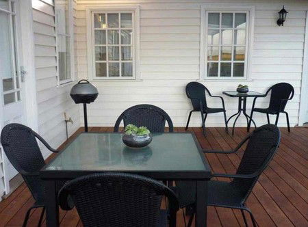 Calgary House & Cottage Accommodation - Surfers Gold Coast 3
