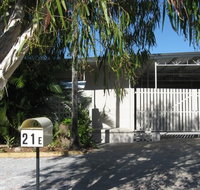 Beach Units Tannum Sands - Surfers Gold Coast