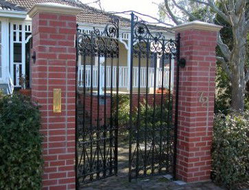 Gates Cottage Bed & Breakfast - Surfers Gold Coast 0