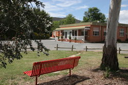 Canberra Carotel Motel - Surfers Gold Coast 1