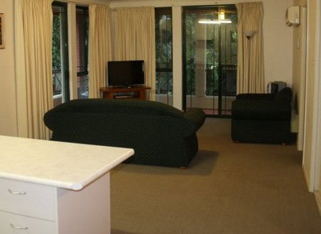 Canberra Wide Apartments - Monterey - Surfers Gold Coast 1