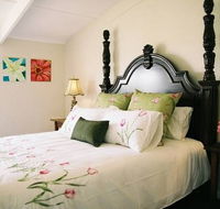 Springfield Guest Cottages - Surfers Gold Coast