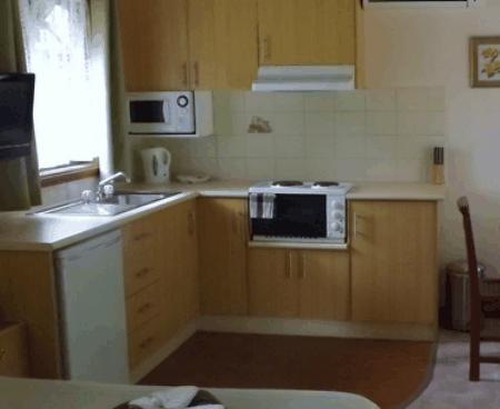 Tumut Log Cabins - Surfers Gold Coast