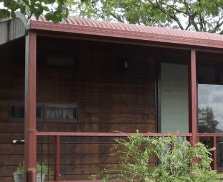 Tumut Log Cabins - Surfers Gold Coast 2