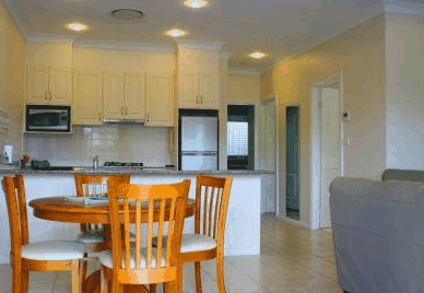 Cadman Apartments - Surfers Gold Coast 2