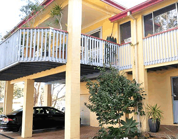 Surfside Retreat - Surfers Gold Coast