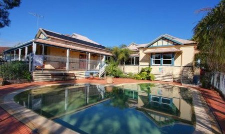 Amaroo Park  - Surfers Gold Coast 1