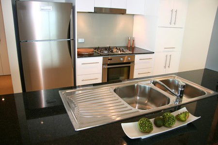 Proximity Waterfront Apartments - Surfers Gold Coast 5