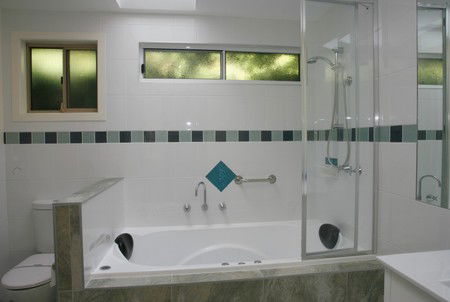 Black Dolphin Seaside Cottage - Surfers Gold Coast 5