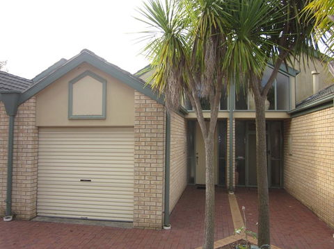 Judith Wright Stockdale & Leggo Real Estate - Surfers Gold Coast 4