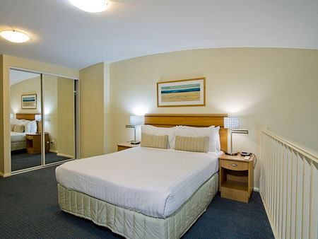 Oaks Waterfront Resort - Surfers Gold Coast 3