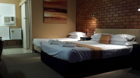AA Hilldrop Motor Inn - Surfers Gold Coast 5