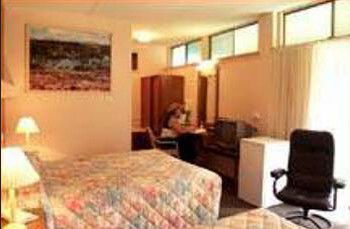 The Jasper Motor Inn - Surfers Gold Coast 2