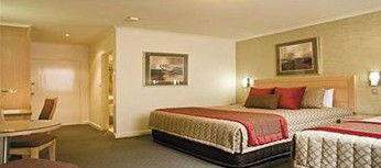 Best Western Plus Travel Inn Hotel - Surfers Gold Coast 5