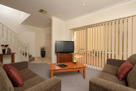 Apartments At Kew - Surfers Gold Coast 1