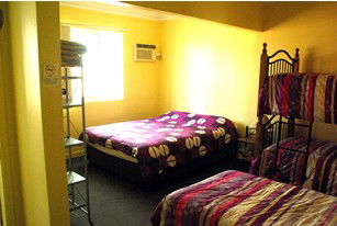 Dorchester Inn - Surfers Gold Coast 0