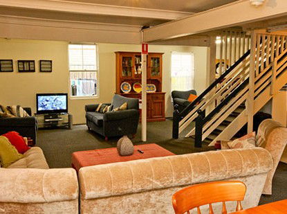 Bowen Terrace Accommodation  - Surfers Gold Coast 1
