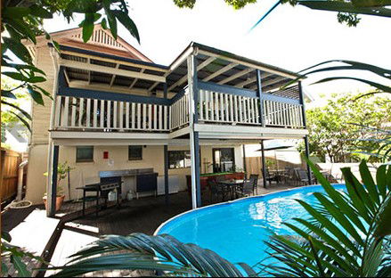 Bowen Terrace Accommodation  - Surfers Gold Coast 3