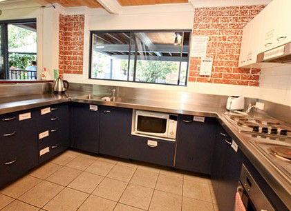 Bowen Terrace Accommodation  - Surfers Gold Coast 5