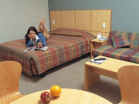 Travelodge Blacktown - Surfers Gold Coast 1