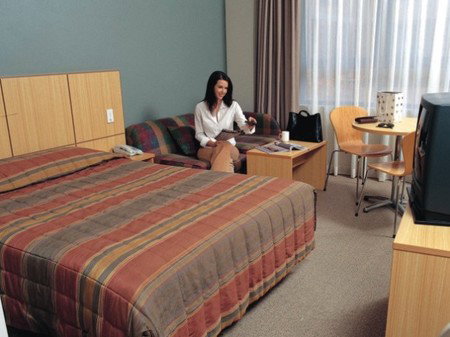 Travelodge Blacktown - Surfers Gold Coast 2