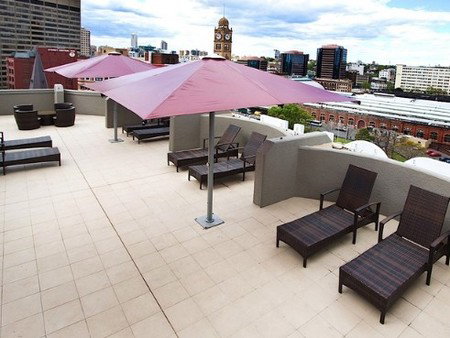 Rendezvous Studio Hotel Sydney Central - Surfers Gold Coast 4