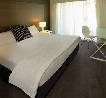 Adina Apartment Hotel Sydney - Surfers Gold Coast 4