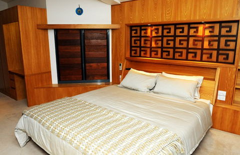 Aqua Marine - Surfers Gold Coast 3