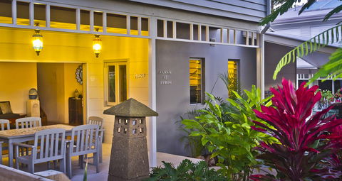 Aaman & Cinta Villa - Surfers Gold Coast 5