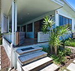 Ayindi Beach Retreat - Surfers Gold Coast