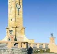 Fremantle War Memorial - Surfers Gold Coast