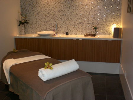 Spa On Brougham - Surfers Gold Coast 2