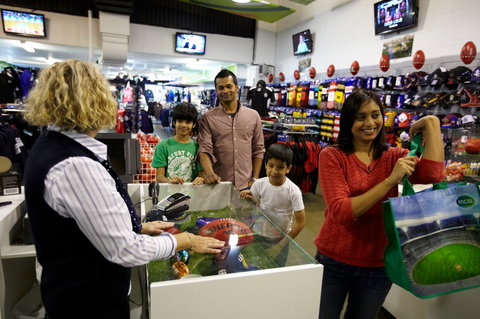 Melbourne Cricket Ground - Surfers Gold Coast 7