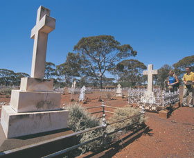 Coolgardie Cemetery - Surfers Gold Coast 0