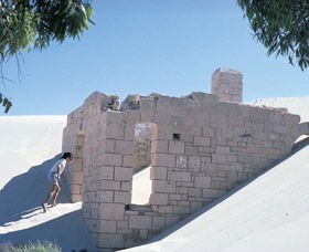 Old Telegraph Station - Surfers Gold Coast 0
