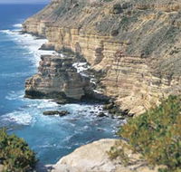 Island Rock and Natural Bridge - Surfers Gold Coast