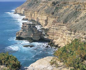 Island Rock And Natural Bridge - Surfers Gold Coast 0