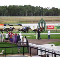 Pinjarra Race Club - Surfers Gold Coast